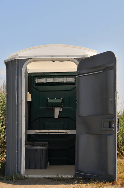 Best Best portable toilet rental  in Venice, FL